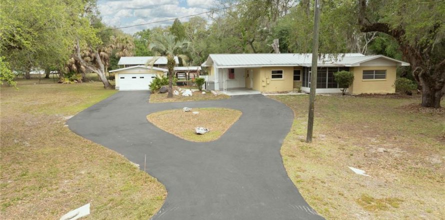 Villa ou maison à Dade City, Floride 2 chambres, 111.3 m2 № 2147920
