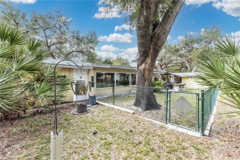 Villa ou maison à vendre à Dade City, Floride: 2 chambres, 111.3 m2 № 2147920 - photo 28