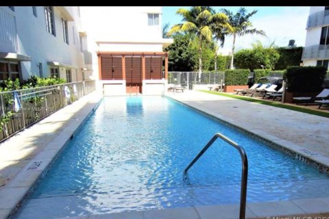 Copropriété à louer à Miami Beach, Floride: 1 chambre, 66.52 m2 № 1925162 - photo 30