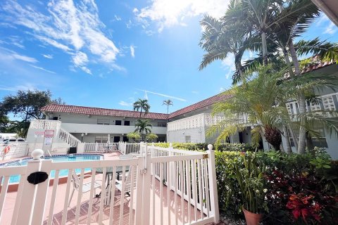 Apartamento en alquiler en Fort Lauderdale, Florida, 1 dormitorio, 55.74 m2 № 1178391 - foto 1