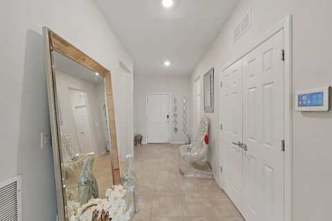 House in Riverview, Florida 3 bedrooms, 182.46 sq.m. № 2114886 - photo 6