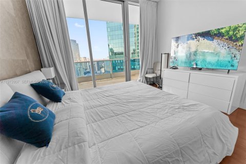 Condo in Miami, Florida, 2 bedrooms № 2082355 - photo 16
