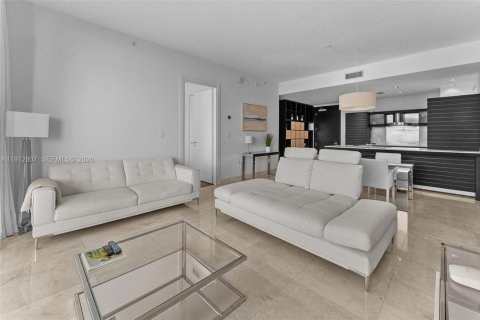 Condo in Miami, Florida, 2 bedrooms № 2082355 - photo 14