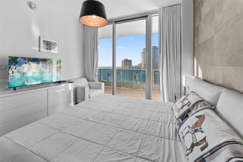 Condo in Miami, Florida, 2 bedrooms № 2082355 - photo 28