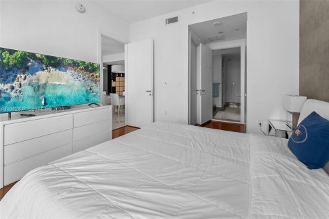 Condo in Miami, Florida, 2 bedrooms № 2082355 - photo 20