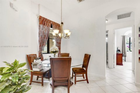 Condominio en venta en Sunrise, Florida, 2 dormitorios, 121.61 m2 № 1869951 - foto 7