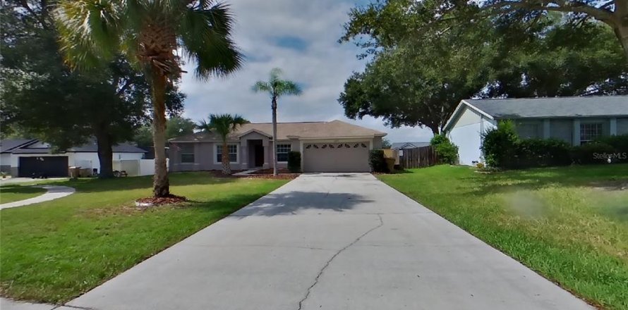 Villa ou maison à Clermont, Floride 3 chambres, 153.66 m2 № 2418949