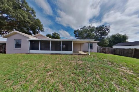 Villa ou maison à louer à Clermont, Floride: 3 chambres, 153.66 m2 № 2418949 - photo 18