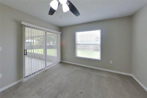 Villa ou maison à louer à Clermont, Floride: 3 chambres, 153.66 m2 № 2418949 - photo 6