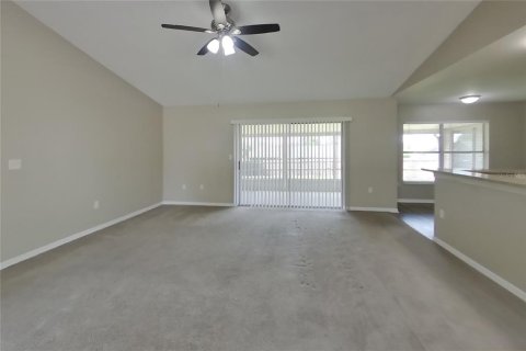 Villa ou maison à louer à Clermont, Floride: 3 chambres, 153.66 m2 № 2418949 - photo 2