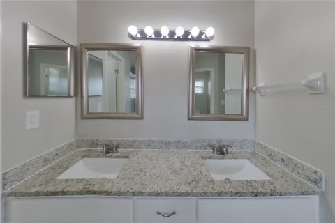 Villa ou maison à louer à Clermont, Floride: 3 chambres, 153.66 m2 № 2418949 - photo 7