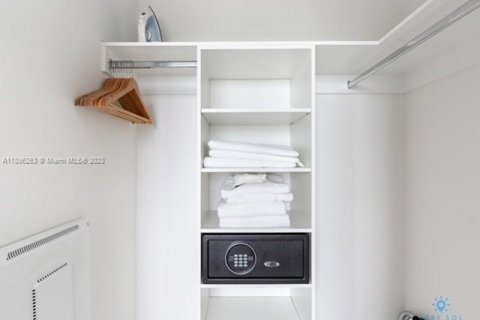 Copropriété à louer à Hollywood, Floride: 1 chambre, 65.22 m2 № 1862909 - photo 21