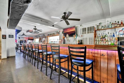 Propiedad comercial en venta en Bunnell, Florida, 257.62 m2 № 1724441 - foto 14