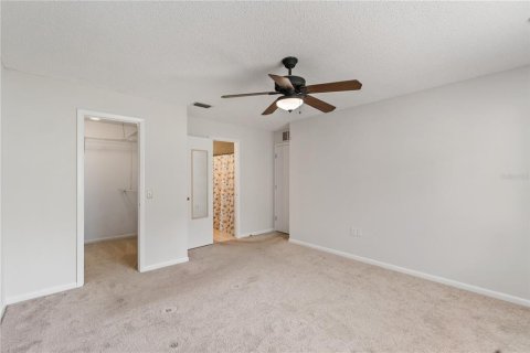 Villa ou maison à vendre à Zephyrhills, Floride: 3 chambres, 122.63 m2 № 2142161 - photo 25