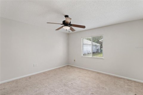 Villa ou maison à vendre à Zephyrhills, Floride: 3 chambres, 122.63 m2 № 2142161 - photo 26