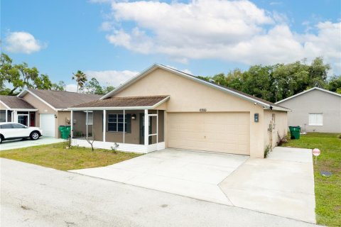 Villa ou maison à vendre à Zephyrhills, Floride: 3 chambres, 122.63 m2 № 2142161 - photo 29