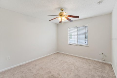 Villa ou maison à vendre à Zephyrhills, Floride: 3 chambres, 122.63 m2 № 2142161 - photo 13