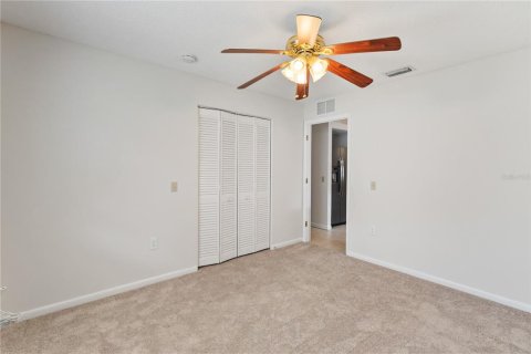 Villa ou maison à vendre à Zephyrhills, Floride: 3 chambres, 122.63 m2 № 2142161 - photo 15