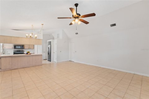 Villa ou maison à vendre à Zephyrhills, Floride: 3 chambres, 122.63 m2 № 2142161 - photo 6