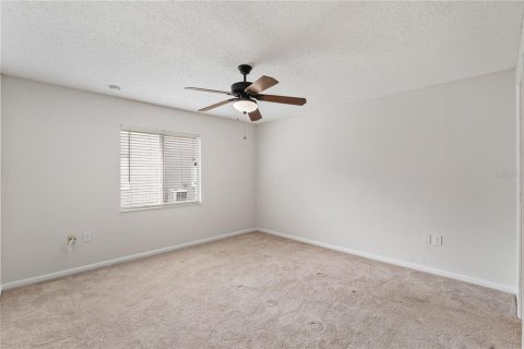 Villa ou maison à vendre à Zephyrhills, Floride: 3 chambres, 122.63 m2 № 2142161 - photo 23
