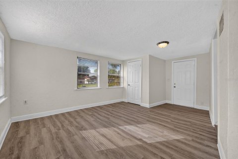 Villa ou maison à vendre à Orlando, Floride: 4 chambres, 134.34 m2 № 2435212 - photo 25
