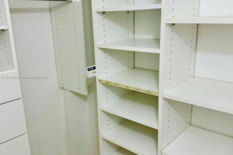 Condominio en venta en Aventura, Florida, 1 dormitorio, 71.35 m2 № 1748598 - foto 5