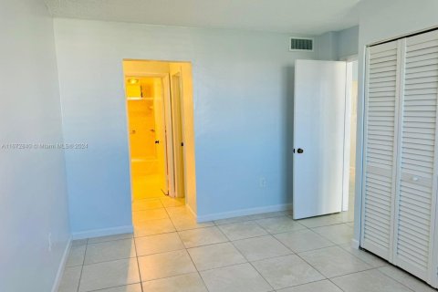 Condominio en venta en Aventura, Florida, 1 dormitorio, 71.35 m2 № 1748598 - foto 23