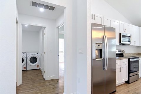 Villa ou maison à vendre à Port Charlotte, Floride: 3 chambres, 139.54 m2 № 2398570 - photo 26