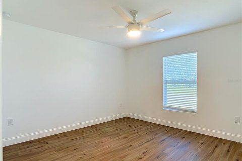Villa ou maison à vendre à Port Charlotte, Floride: 3 chambres, 139.54 m2 № 2398570 - photo 18