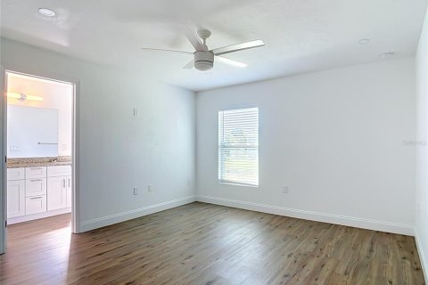 Villa ou maison à vendre à Port Charlotte, Floride: 3 chambres, 139.54 m2 № 2398570 - photo 13