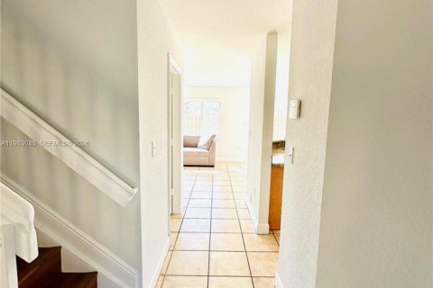 Снять в аренду виллу или дом в Майами, Флорида 3 спальни, 141.95м2, № 2026415 - фото 11