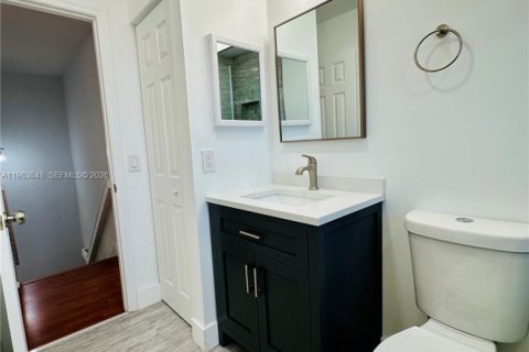 Снять в аренду виллу или дом в Майами, Флорида 3 спальни, 141.95м2, № 2026415 - фото 29