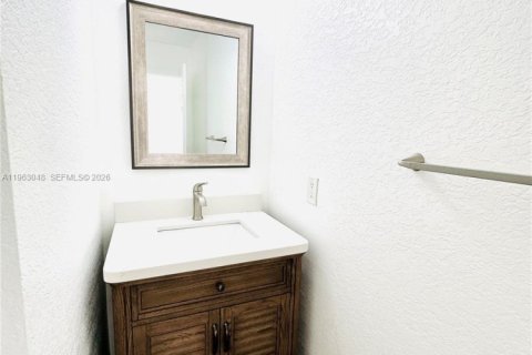 Снять в аренду виллу или дом в Майами, Флорида 3 спальни, 141.95м2, № 2026415 - фото 16