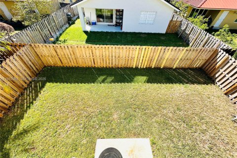 Снять в аренду виллу или дом в Майами, Флорида 3 спальни, 141.95м2, № 2026415 - фото 6