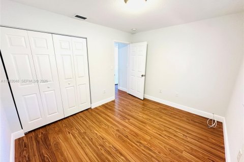 Снять в аренду виллу или дом в Майами, Флорида 3 спальни, 141.95м2, № 2026415 - фото 23