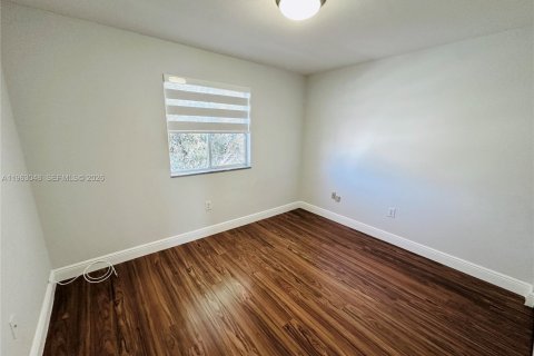 Снять в аренду виллу или дом в Майами, Флорида 3 спальни, 141.95м2, № 2026415 - фото 22