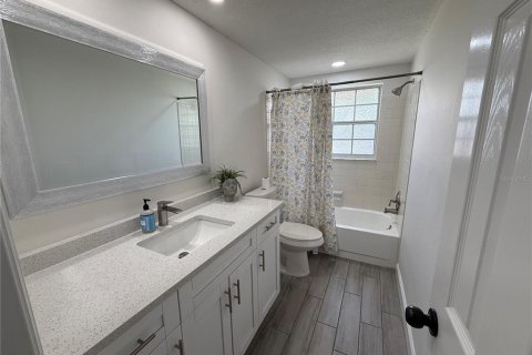 Villa ou maison à louer à Sarasota, Floride: 3 chambres, 153.1 m2 № 2356234 - photo 10