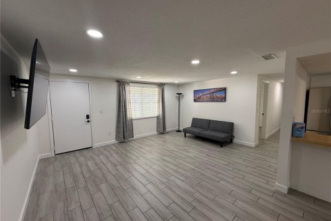 Villa ou maison à louer à Sarasota, Floride: 3 chambres, 153.1 m2 № 2356234 - photo 7