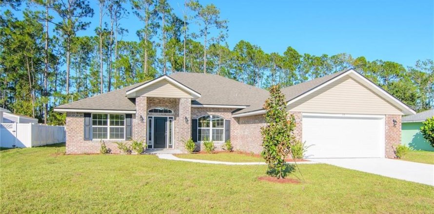 House in Palm Coast, Florida 4 bedrooms, 210.42 sq.m. № 2258882