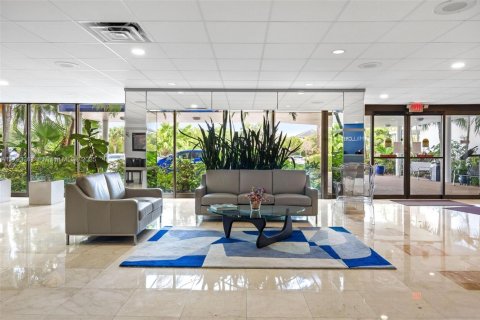 Copropriété à vendre à Hollywood, Floride: 2 chambres, 105.17 m2 № 1935342 - photo 16