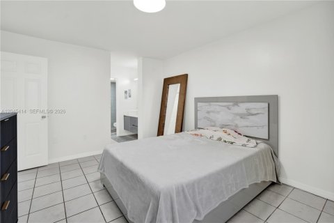 Condo in Miami, Florida, 2 bedrooms № 2260739 - photo 19