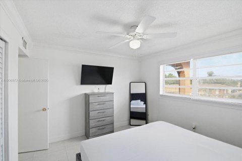 Copropriété à vendre à Sweetwater, Floride: 2 chambres, 66.89 m2 № 1964535 - photo 11