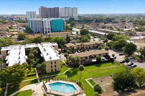 Copropriété à vendre à Sweetwater, Floride: 2 chambres, 66.89 m2 № 1964535 - photo 29