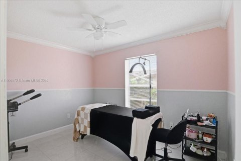 Copropriété à vendre à Sweetwater, Floride: 2 chambres, 66.89 m2 № 1964535 - photo 13