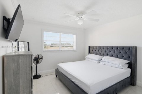 Copropriété à vendre à Sweetwater, Floride: 2 chambres, 66.89 m2 № 1964535 - photo 10