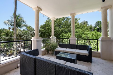 Condominio en venta en Miami Beach, Florida, 3 dormitorios, 190.36 m2 № 1937491 - foto 16