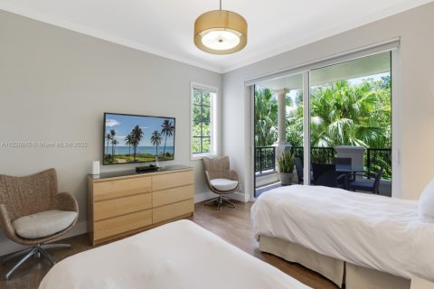 Condo in Miami Beach, Florida, 3 bedrooms  № 1937491 - photo 22