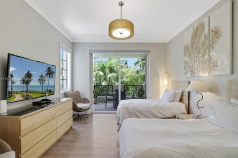 Condominio en venta en Miami Beach, Florida, 3 dormitorios, 190.36 m2 № 1937491 - foto 21