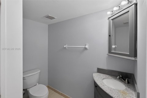 Купить кондоминиум в Майами, Флорида 1 спальня, 118.54м2, № 2090172 - фото 11