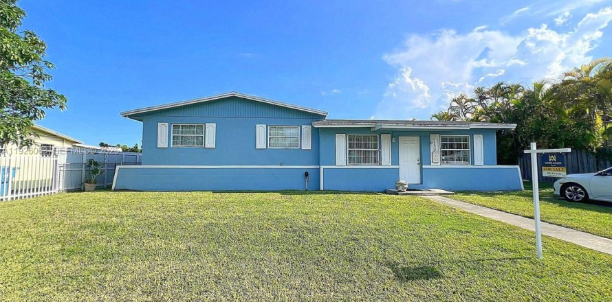 Casa en Homestead, Florida 3 dormitorios, 98.29 m2 № 1984336